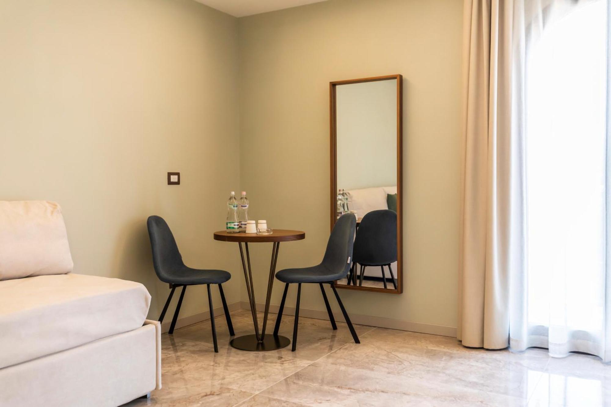 Solmaris Tropea Rooms & Suites Esterno foto