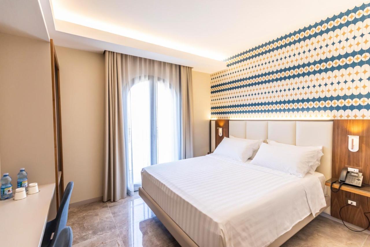 Solmaris Tropea Rooms & Suites Esterno foto