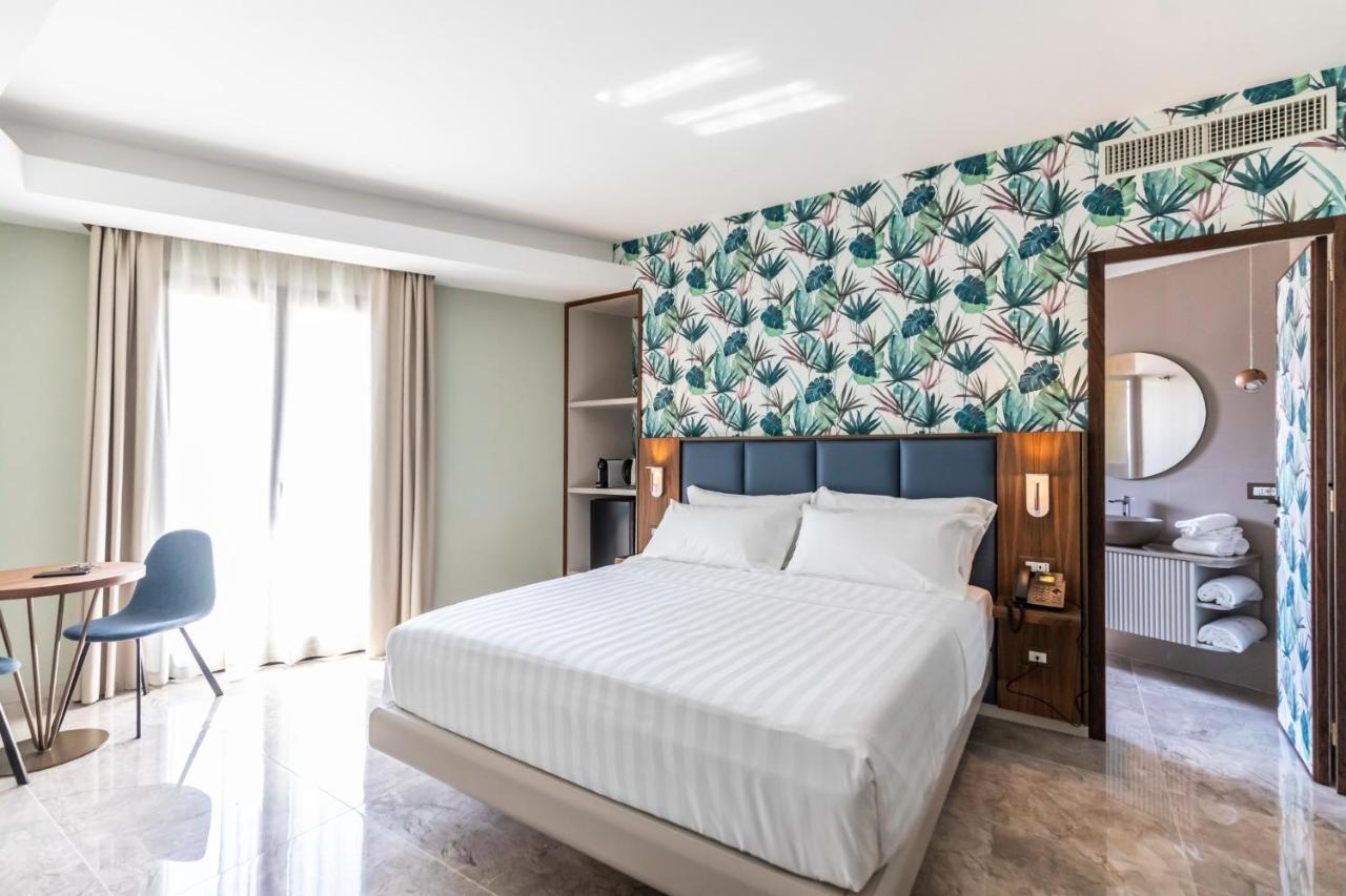 Solmaris Tropea Rooms & Suites Esterno foto