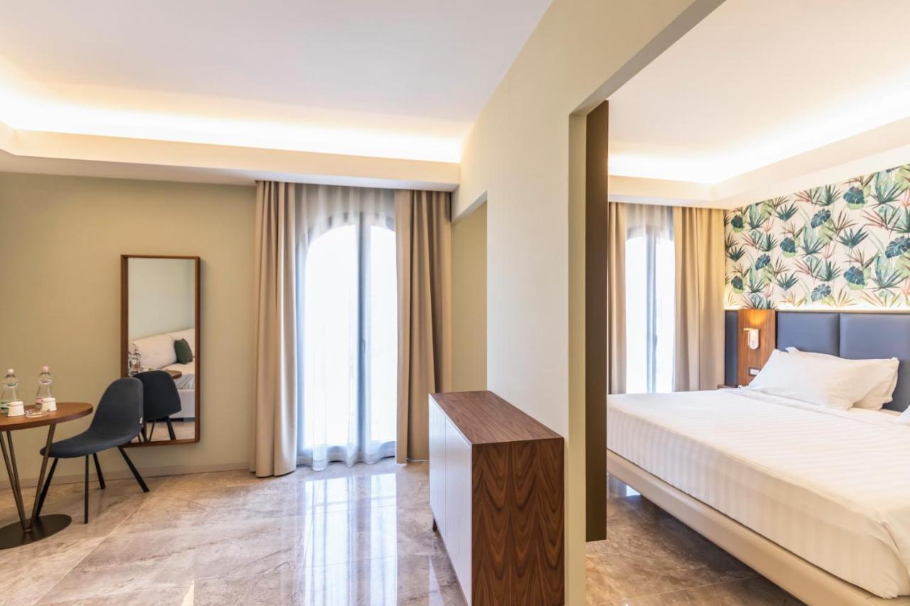 Solmaris Tropea Rooms & Suites Esterno foto