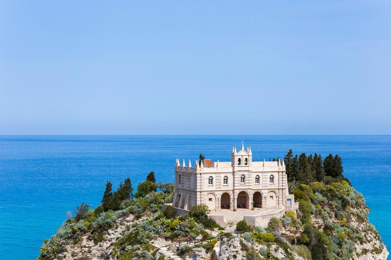 Solmaris Tropea Rooms & Suites Esterno foto